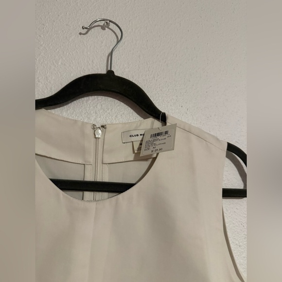 Club Monaco Drape Front Sleeveless Blouse - Picture 3 of 7